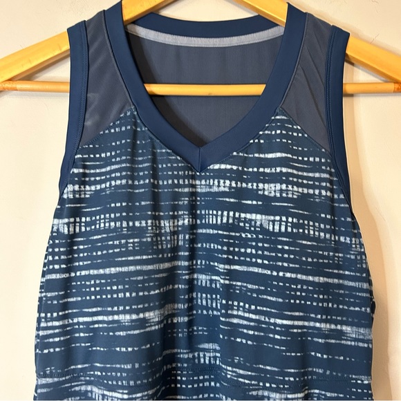 Title Nine Boss Workout Dress Pulse Blue Printed - Picture 6 of 9